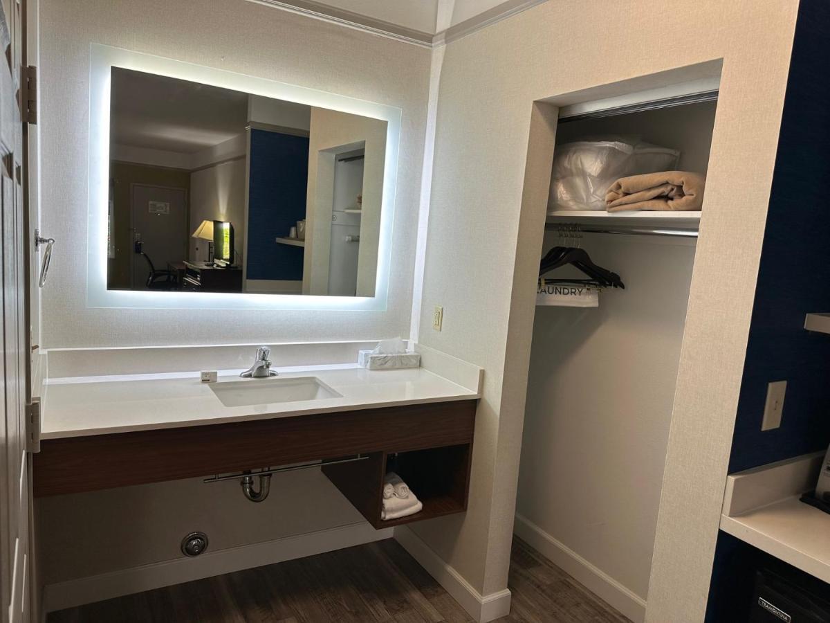 Holiday Inn Express Hotel & Suites San Dimas By Ihg Extérieur photo